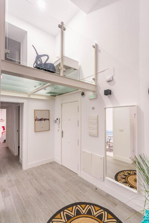 Style & Design By Sevillaluxurysuites Seville Exterior photo